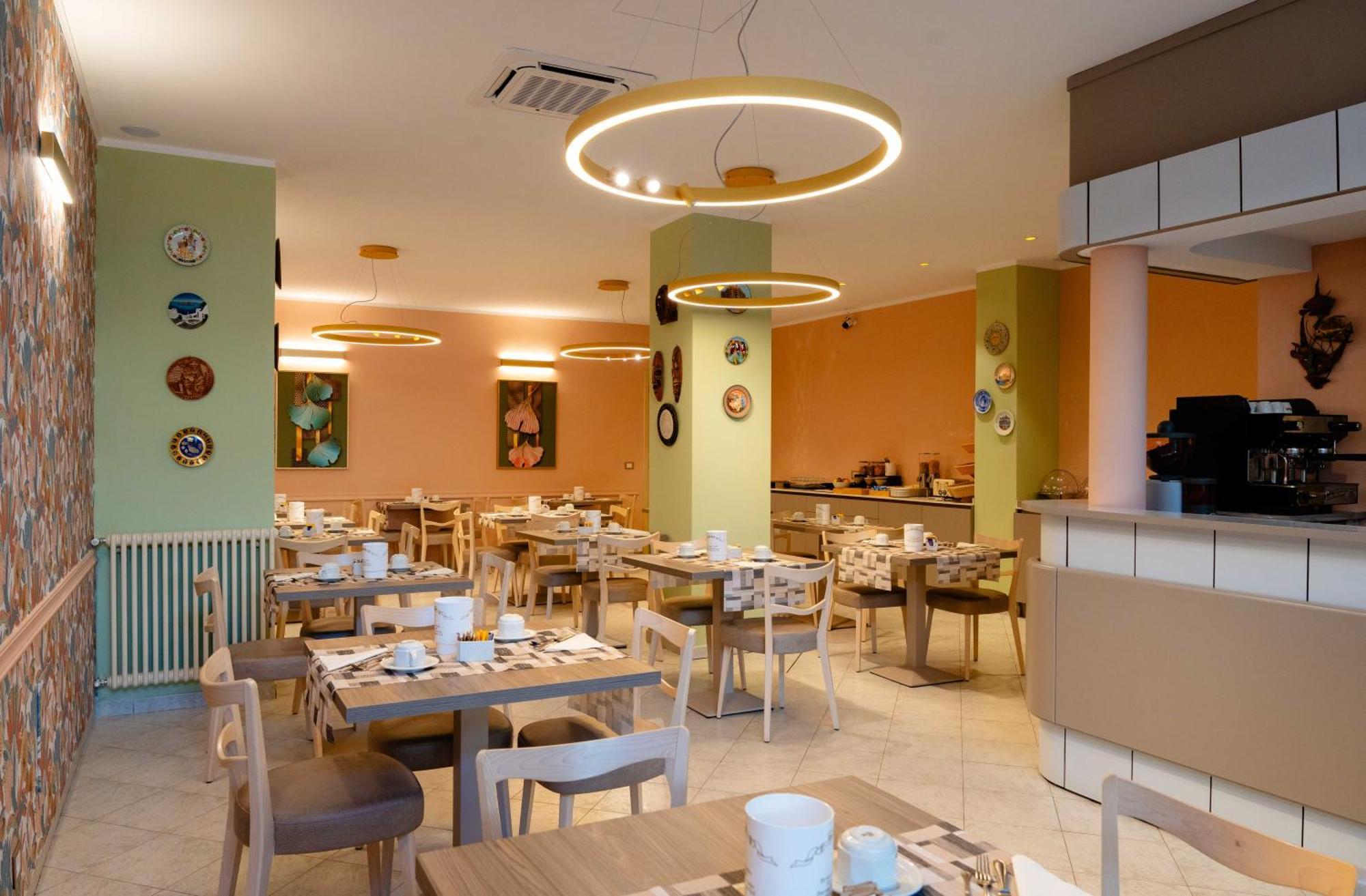 Hotel Pardini فياريجيو المظهر الخارجي الصورة