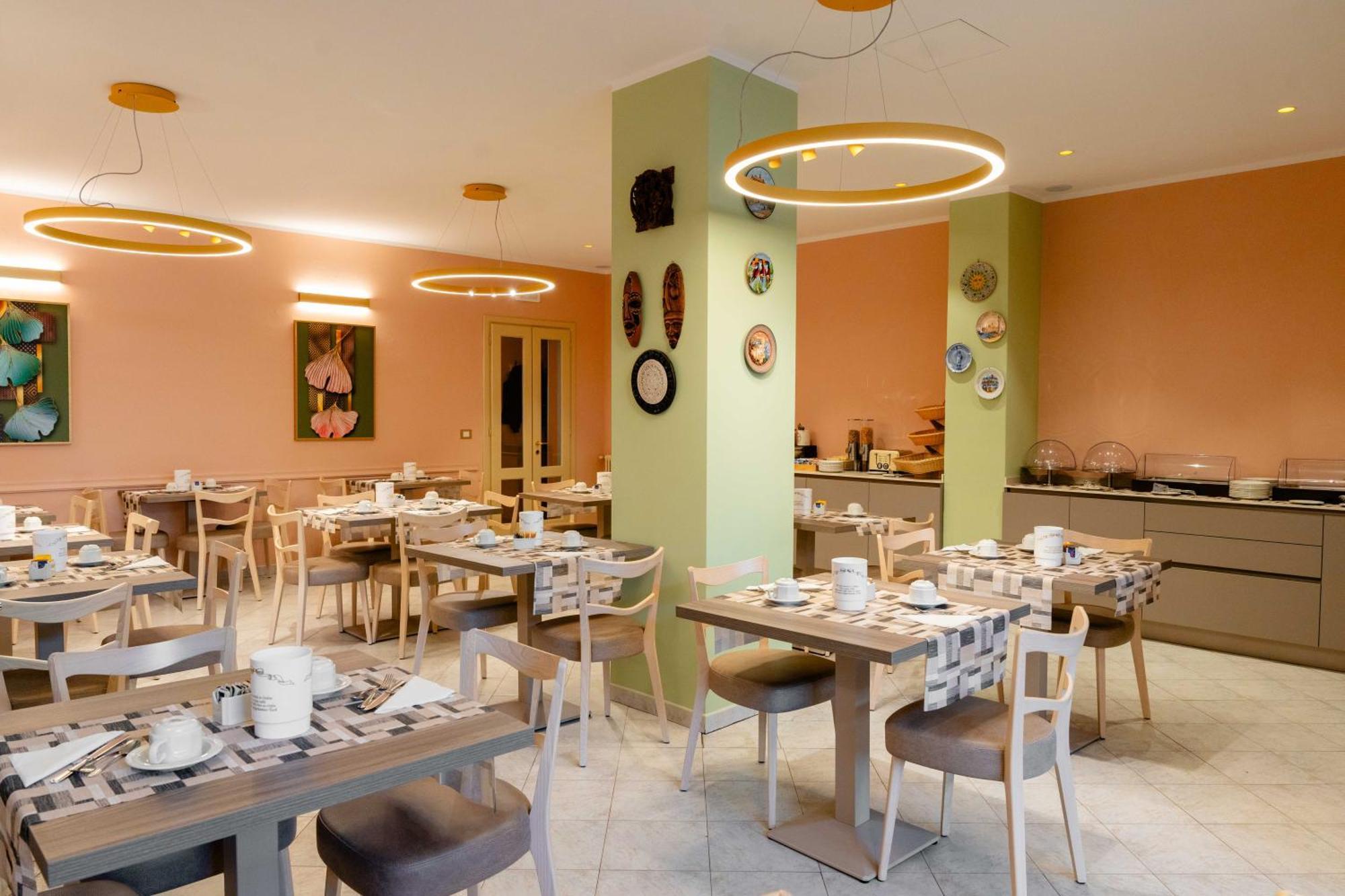 Hotel Pardini فياريجيو المظهر الخارجي الصورة